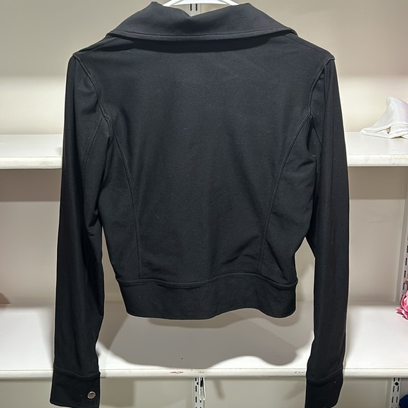 Nike dri-fit top - Picture 3 of 3